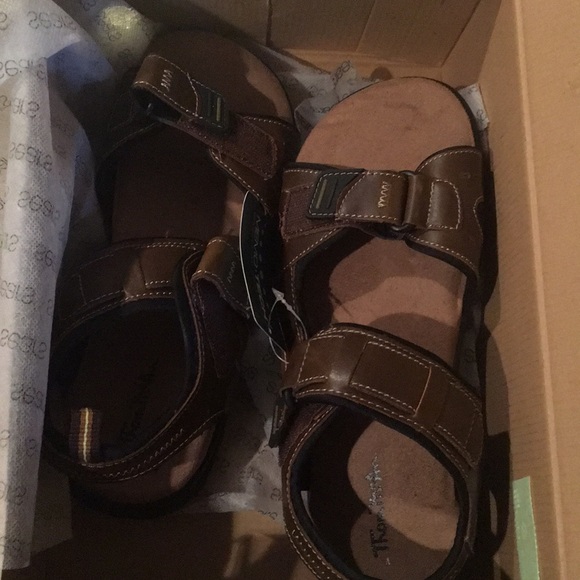 thom mcan sandals